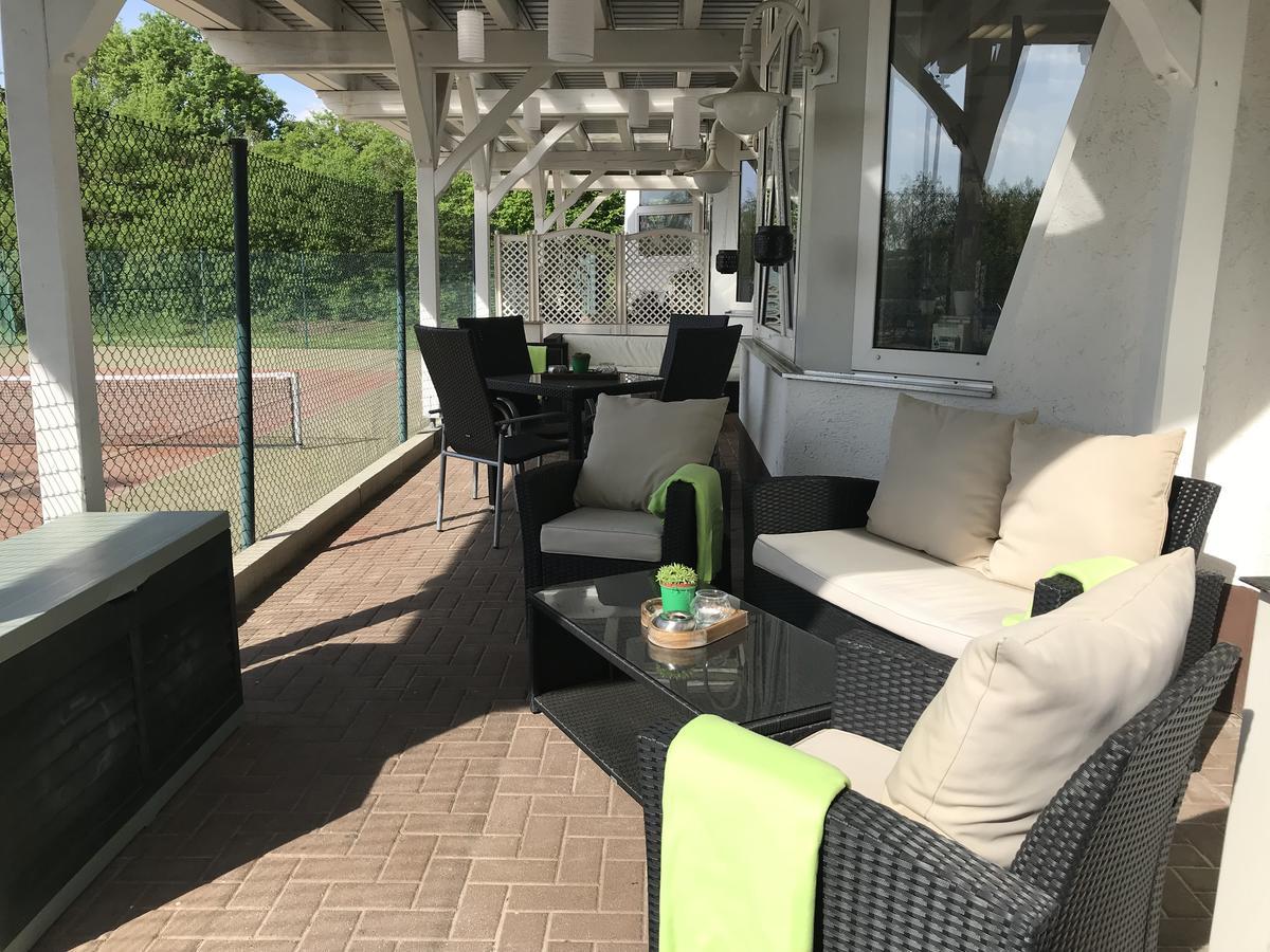 Sport Und Tagungshotel Kenzingen Eksteriør billede